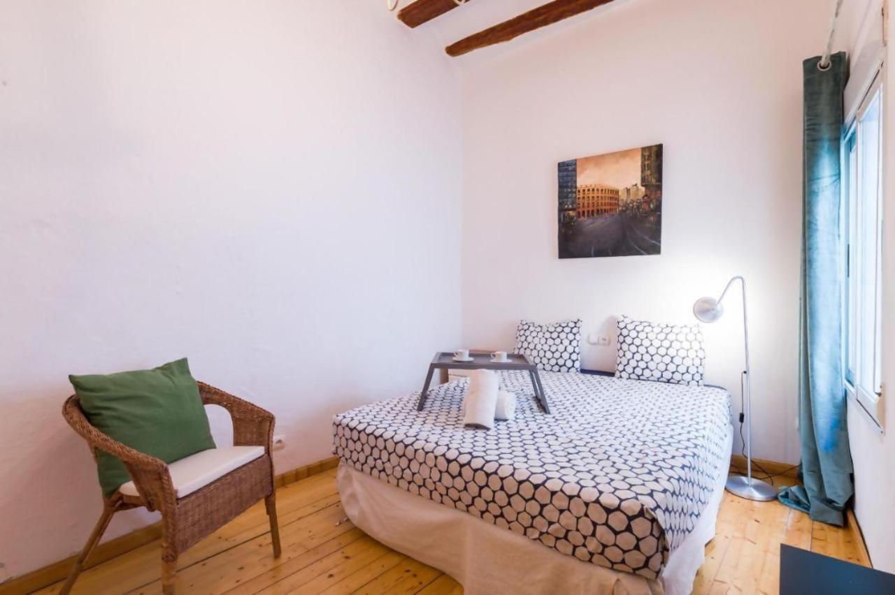 Appartamento Old Town Plaza Negrito By Nomad Host Valenza Esterno foto