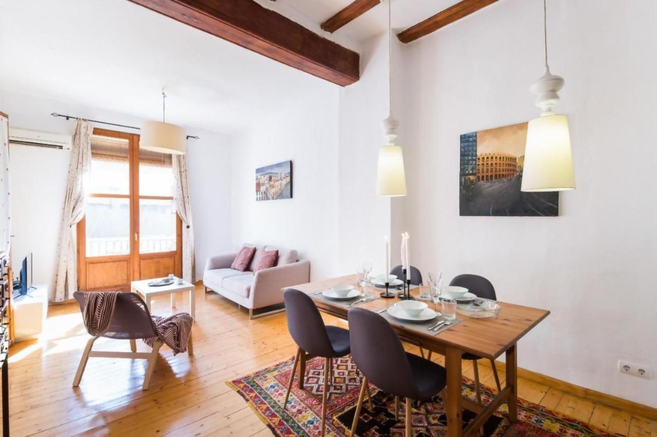 Appartamento Old Town Plaza Negrito By Nomad Host Valenza Esterno foto